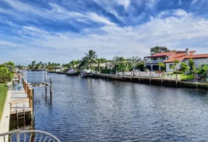 Carriage Hills deep water canals to Intracoastal Waterway